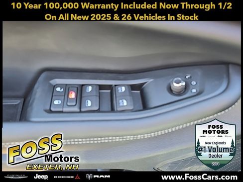 New 2025 Jeep Grand Cherokee L Laredo image 20