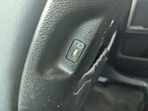 Used 2024 Kia Telluride S FWD image 18
