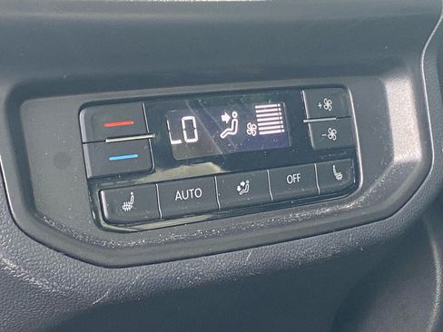 Certified 2025 Volkswagen Atlas SEL AWD/4WD image 9