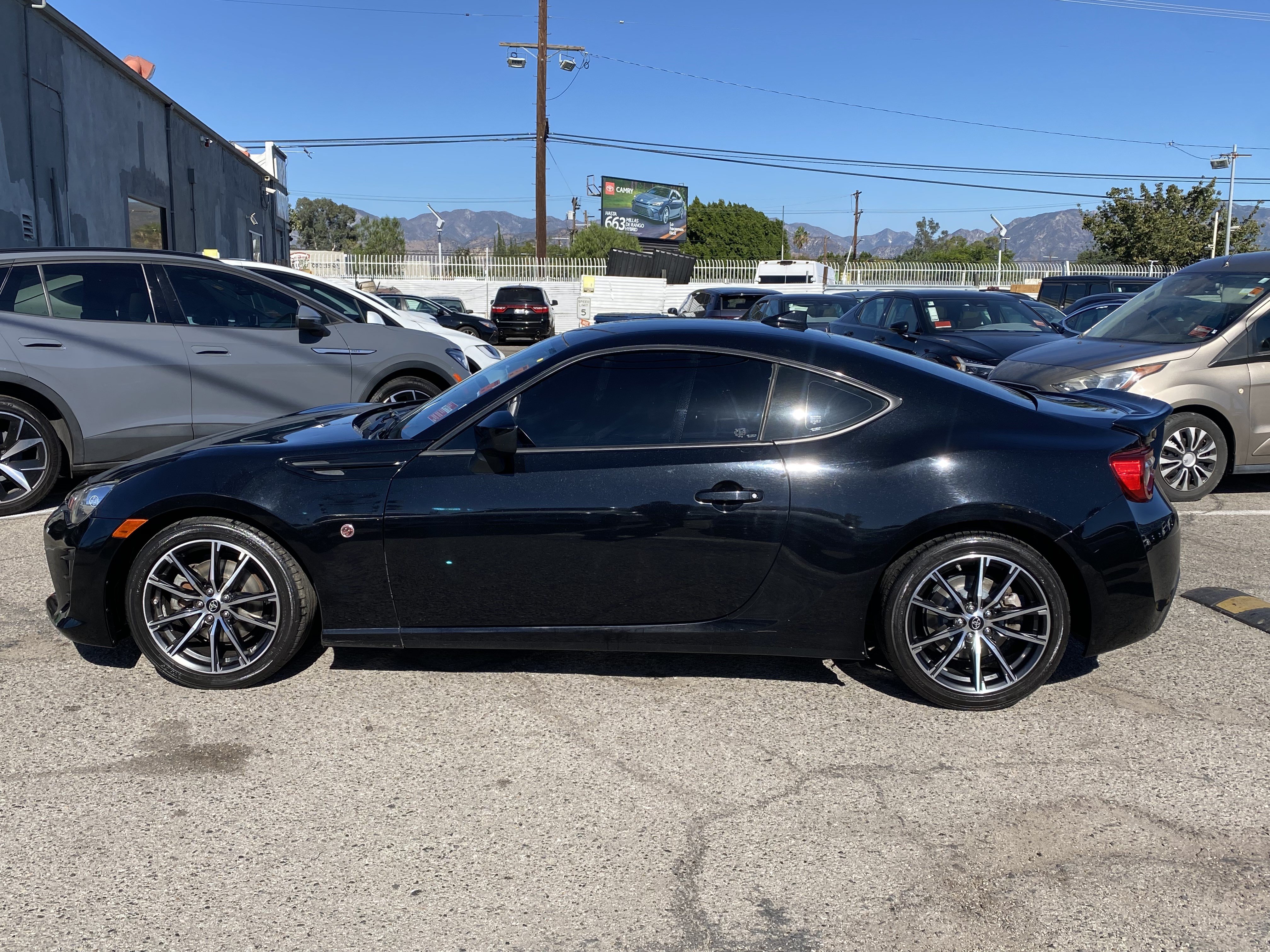 Used 2017 Toyota 86 RWD image 14