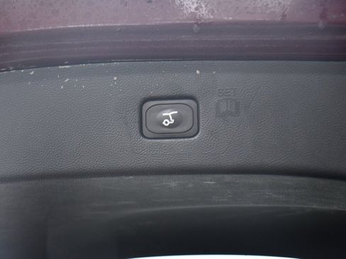 Used 2020 Ford Edge Titanium w/ Equipment Group 301A image 19