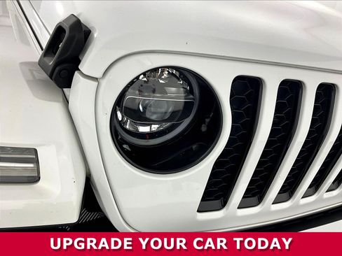 Used 2022 Jeep Wrangler Unlimited Sahara AWD/4WD image 29