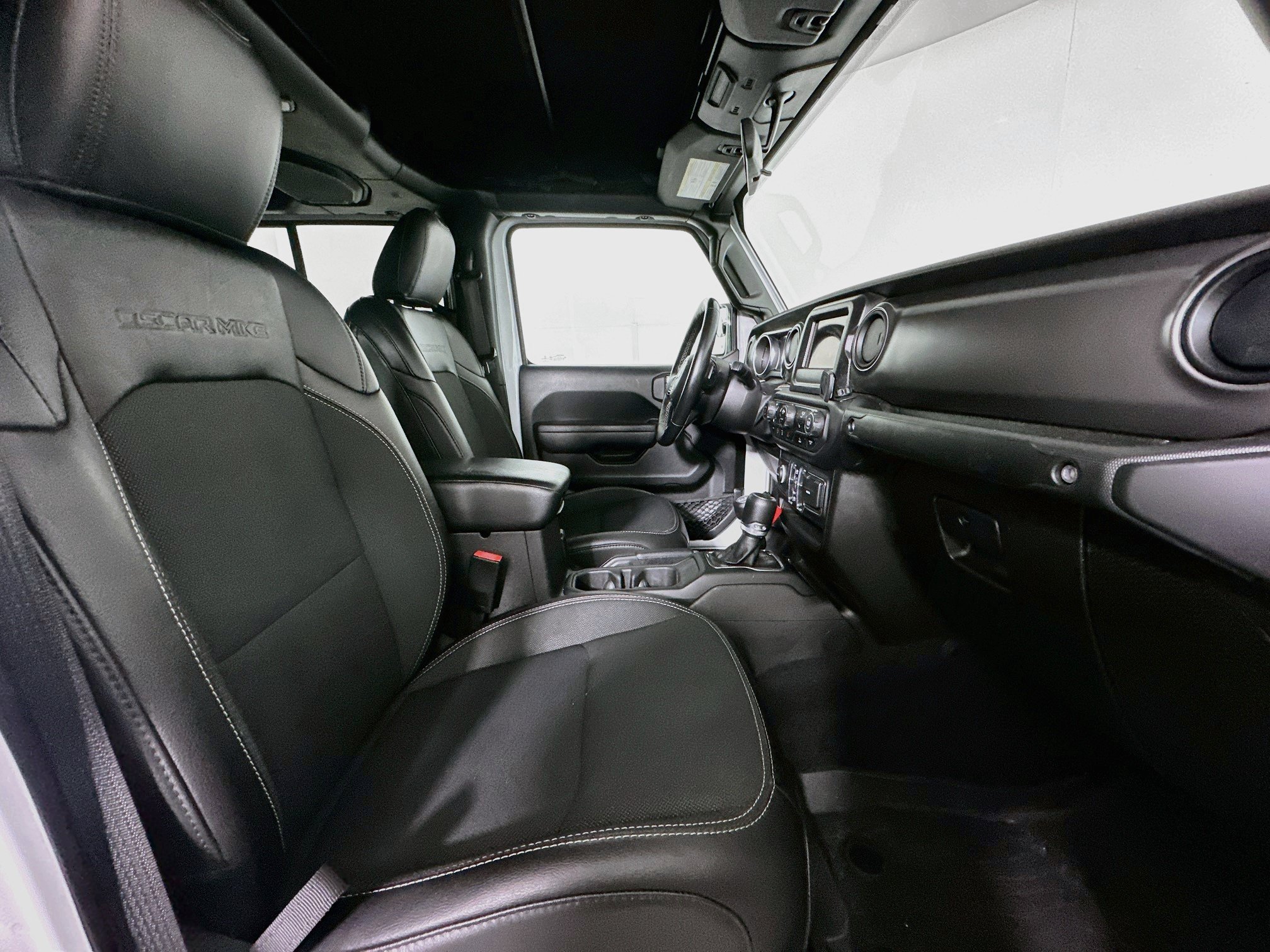 Used 2023 Jeep Gladiator Sport AWD/4WD image 29