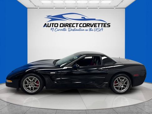Used 2004 Chevrolet Corvette Z06 w/ Memory Package RWD image 6