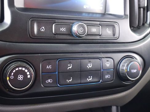 Used 2018 Chevrolet Colorado W/T w/ WT Convenience Package RWD image 21