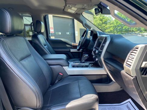 Used 2015 Ford F150 Lariat w/ Equipment Group 502A Luxury AWD/4WD image 31