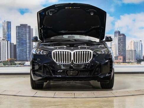 Certified 2026 BMW X5 xDrive40i w/ M Sport Package image 4