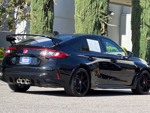 Used 2024 Honda Civic Type R image 4