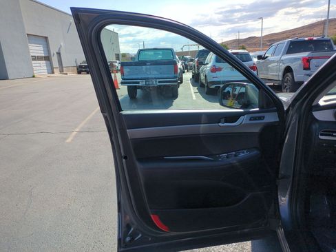 Used 2023 Hyundai Palisade SEL AWD/4WD image 12