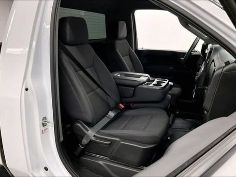 Used 2024 Chevrolet Silverado 2500 W/T w/ WT/CX Safety Package AWD/4WD image 8