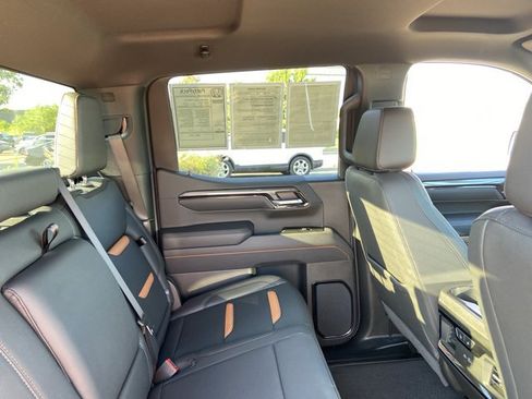 Used 2025 GMC Sierra 1500 AT4 AWD/4WD image 21