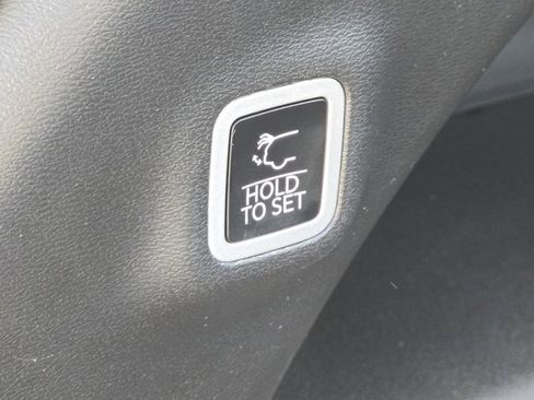 Used 2025 Jeep Wagoneer S Limited image 19