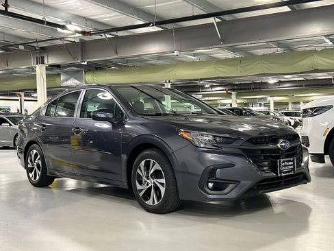 Used 2025 Subaru Legacy Premium AWD/4WD image 1