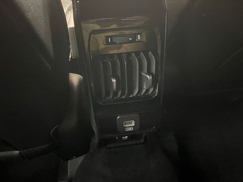 Used 2025 Jeep Compass Limited image 23