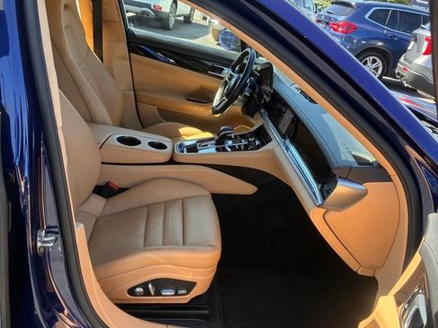 Used 2020 Porsche Panamera 4S AWD/4WD image 27
