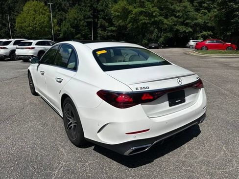 Used 2024 Mercedes-Benz E 350 4MATIC Sedan image 7