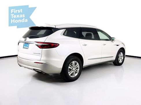 Used 2018 Buick Enclave Essence w/ Trailering Package image 7