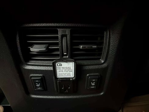 Used 2017 Nissan Titan Platinum Reserve image 33