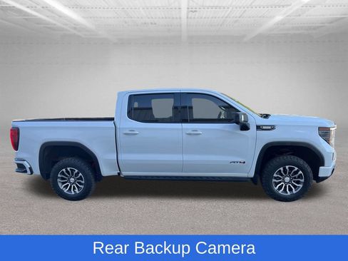 Used 2022 GMC Sierra 1500 AT4 w/ Sierra Safety Plus Package AWD/4WD image 7