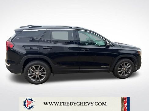 Used 2024 GMC Terrain SLT AWD/4WD image 4