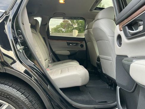 Used 2020 Honda CR-V Touring image 11