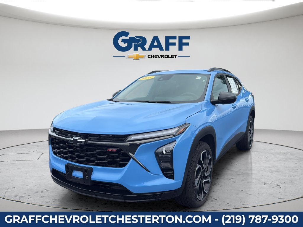 Used 2024 Chevrolet Trax RS w/ Driver Confidence Package FWD image 1