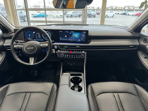 Used 2025 Hyundai Sonata Limited image 23