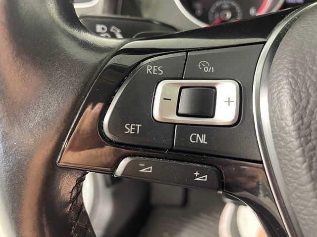 Used 2015 Volkswagen Golf TDI SEL FWD image 12