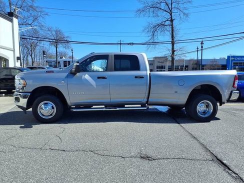 Used 2024 RAM 3500 Big Horn AWD/4WD image 6