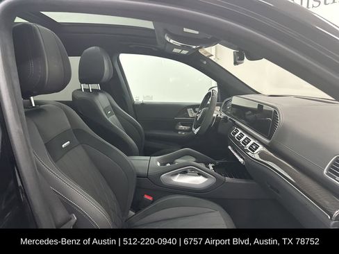 Certified 2025 Mercedes-Benz GLS 63 AMG 4MATIC image 31