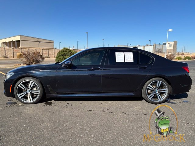 Used 2019 BMW 750i w/ Executive Package RWD image 2