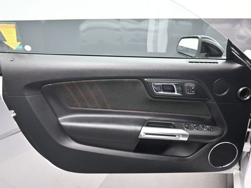 Used 2016 Ford Mustang GT Premium w/ Equipment Group 401A RWD image 9