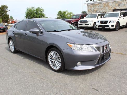Used 2014 Lexus ES 350 w/ Premium Package FWD image 9