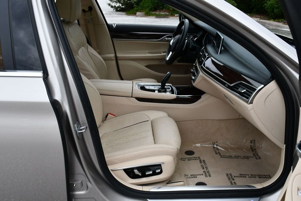 Used 2016 BMW 750i xDrive AWD/4WD image 49