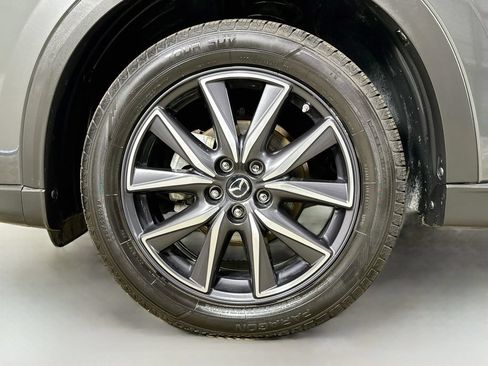 Used 2018 MAZDA CX-5 Touring w/ Preferred Equipment Package FWD image 39