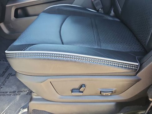 New 2025 RAM 2500 Laramie image 29