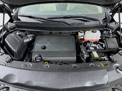 Used 2024 Buick Enclave Avenir w/ Avenir Technology Package image 33