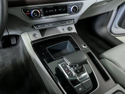 Used 2022 Audi Q5 2.0T Premium Plus image 18