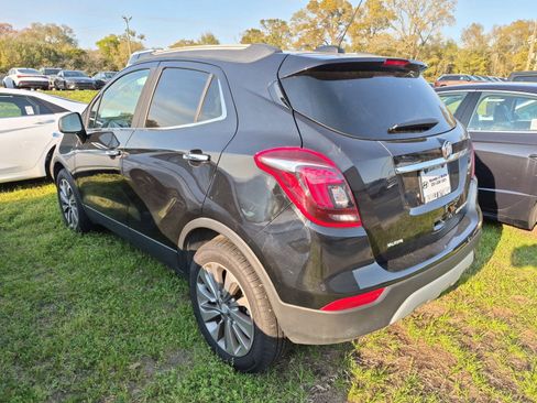 Used 2020 Buick Encore Preferred image 3