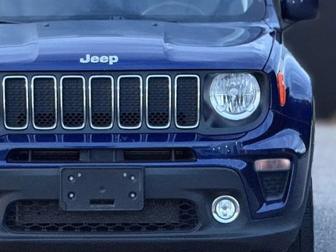 Used 2020 Jeep Renegade Latitude w/ Cold Weather Group AWD/4WD image 12