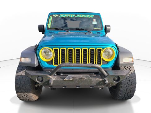 Used 2024 Jeep Wrangler Unlimited Sport AWD/4WD image 2