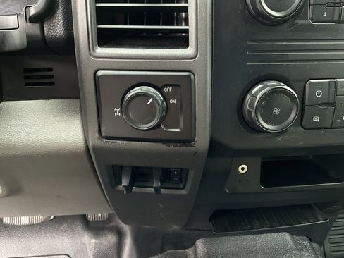 Used 2019 Ford F250 XL w/ Power Equipment Group RWD image 24