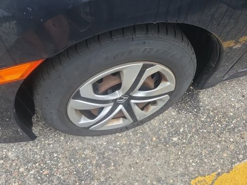 Used 2018 Honda Civic LX image 4