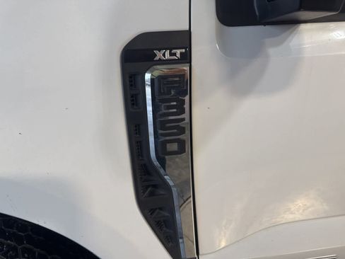 Used 2024 Ford F350 XLT image 10