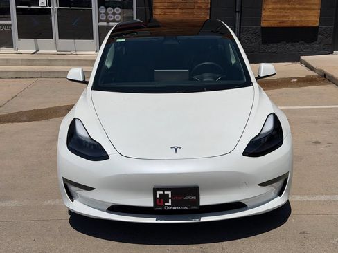Used 2023 Tesla Model 3 Standard Range RWD image 9