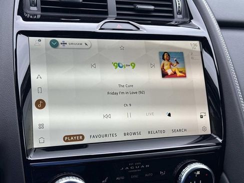 Used 2024 Jaguar E-PACE R-Dynamic SE image 32