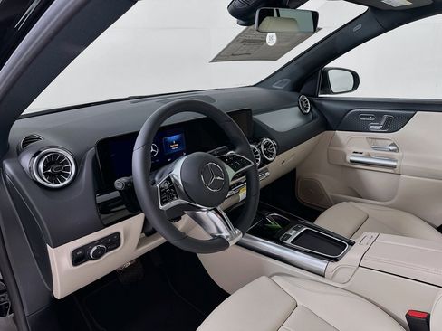 New 2026 Mercedes-Benz GLA 250 image 10
