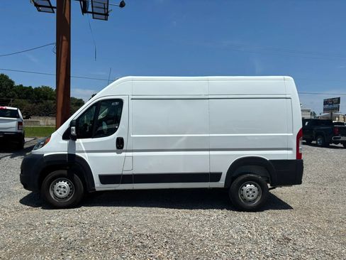 Used 2020 RAM ProMaster 1500 w/ Premium Appearance Group FWD image 2
