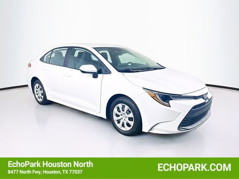 Used 2024 Toyota Corolla LE FWD image 1
