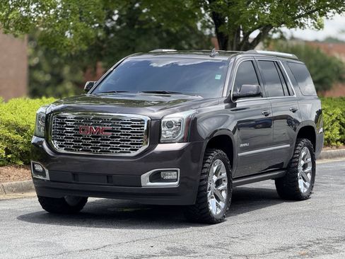 Used 2018 GMC Yukon Denali w/ Denali Ultimate Package AWD/4WD image 2